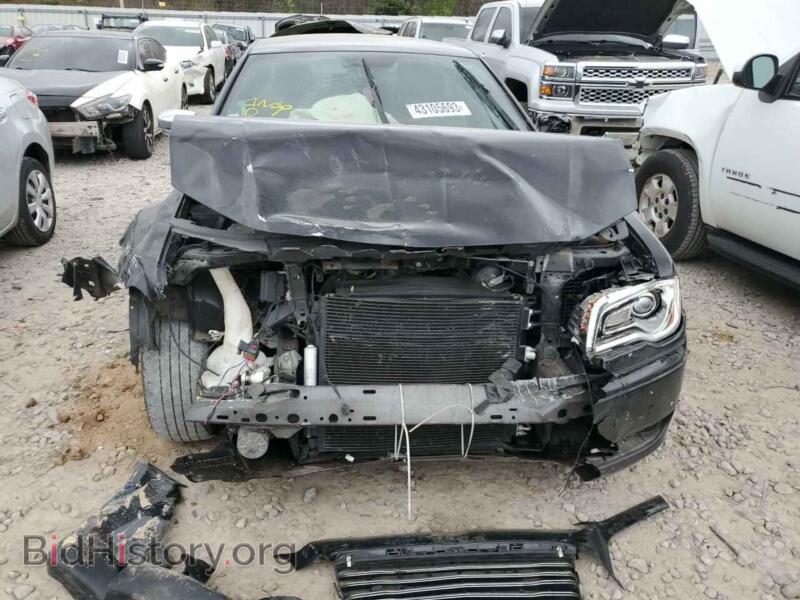2014 Chrysler 300 (VIN 2C3CCAET0EH117842) — photo 5 of 13