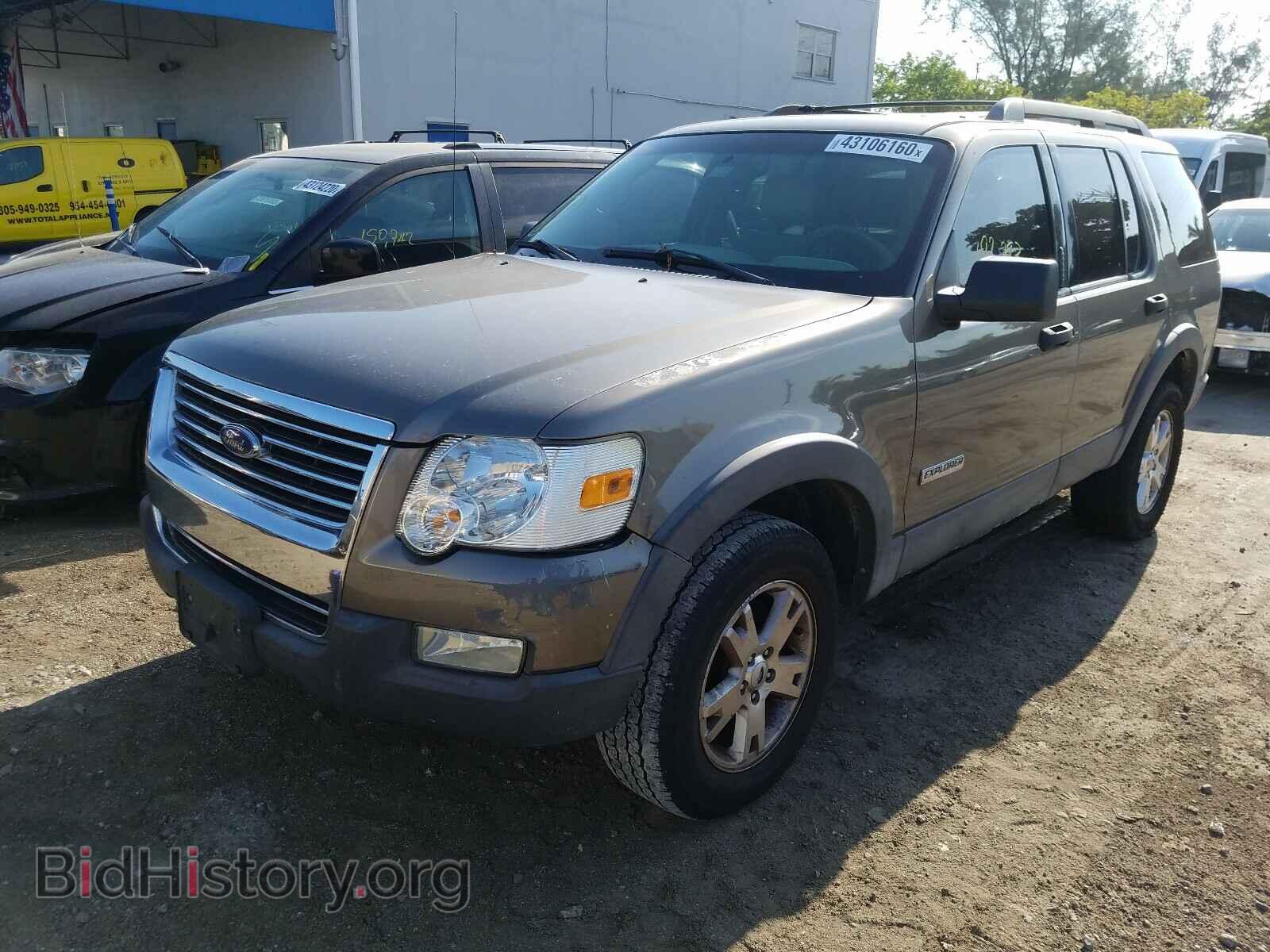 2006 FORD EXPLORER - VIN: 1FMEU63E96UB29114 - Фото 2