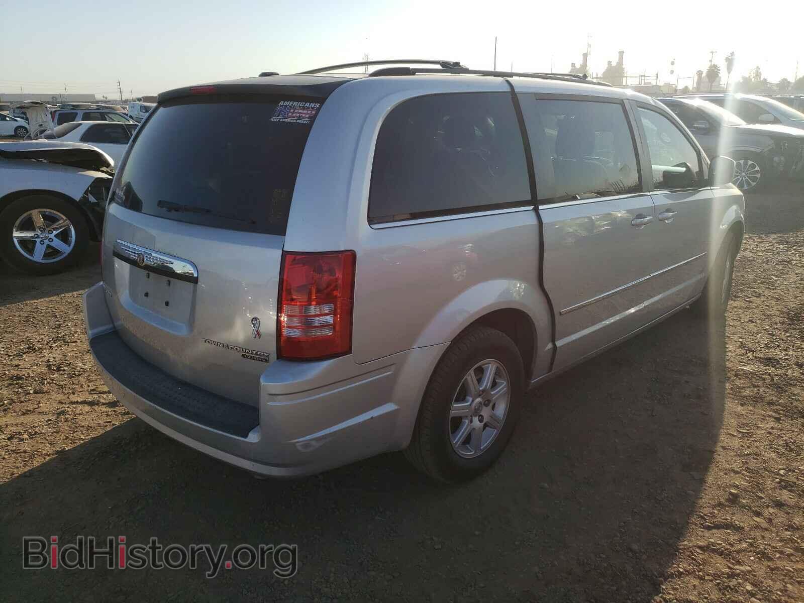 2010 CHRYSLER MINIVAN - VIN: 2A4RR5D10AR450665 - Фото 4