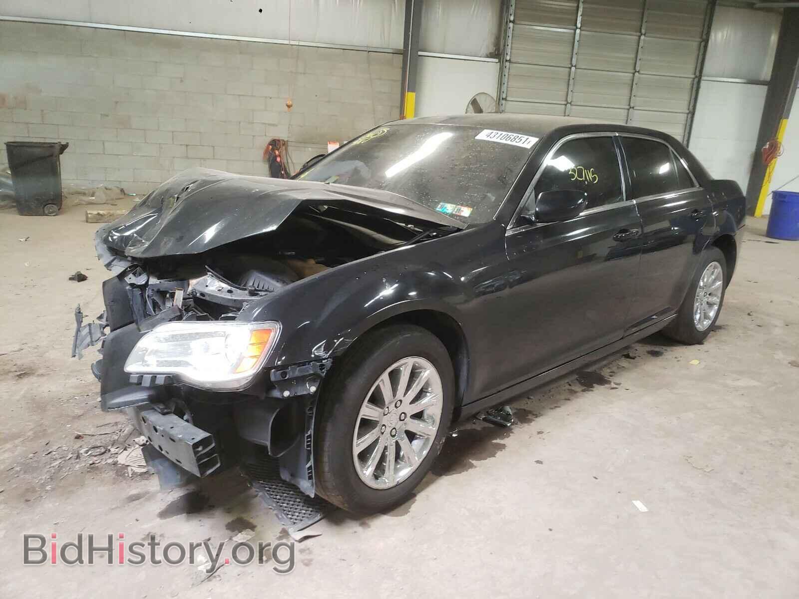 2014 CHRYSLER 300 - VIN: 2C3CCAAG3EH378939 - Фото 2