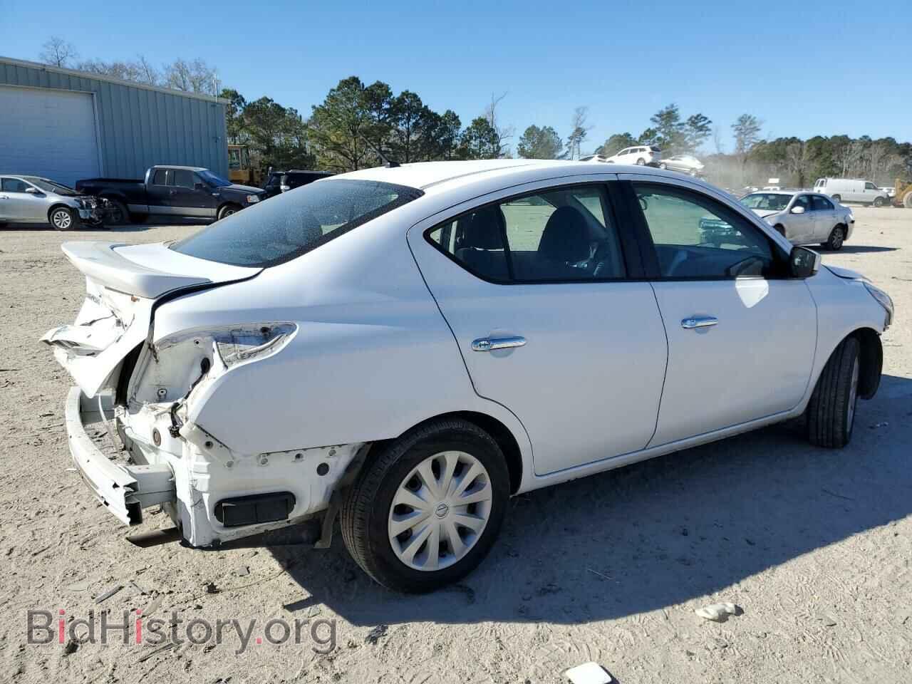 2017 NISSAN VERSA - VIN: 3N1CN7AP2HK464899 - Фото 3