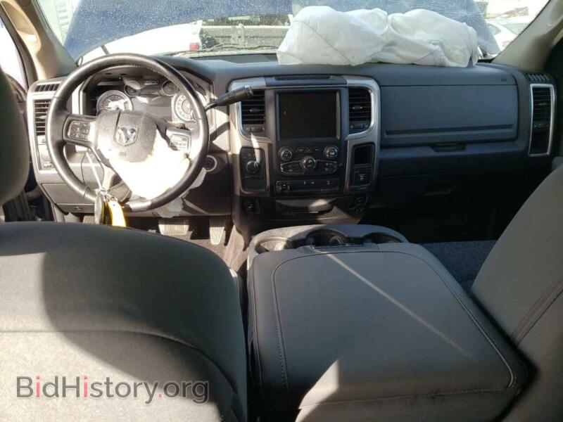 2017 RAM 2500 (VIN 3C6UR5DJ8HG667792) — photo 8 of 12