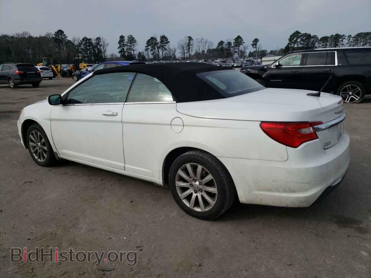 2013 CHRYSLER 200 - VIN: 1C3BCBEB5DN531665 - Photo 2