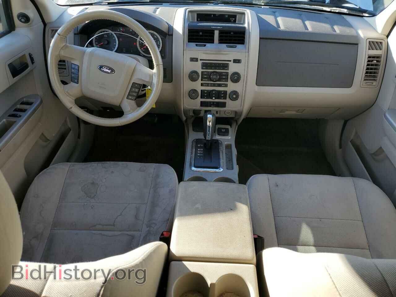 2011 FORD ESCAPE - VIN: 1FMCU4K37BKC52105 - Фото 8