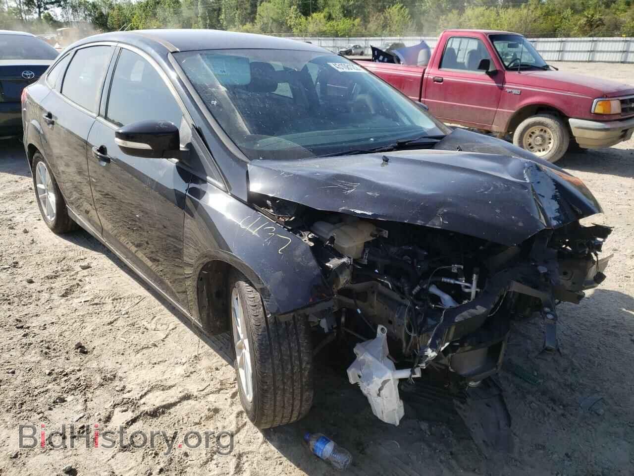 Фотография 1FADP3F2XHL266388 - FORD FOCUS 2017
