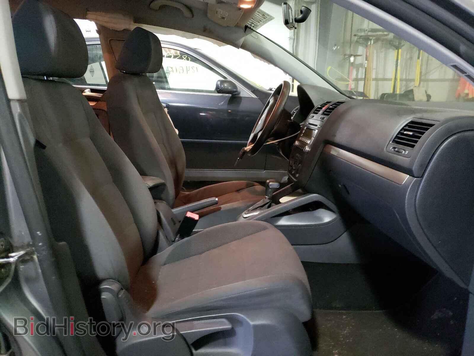 2009 VOLKSWAGEN RABBIT - VIN: WVWDA71K89W021566 - Фото 5