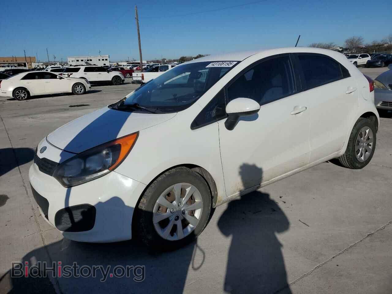 Фотография KNADM5A39D6104322 - KIA RIO 2013