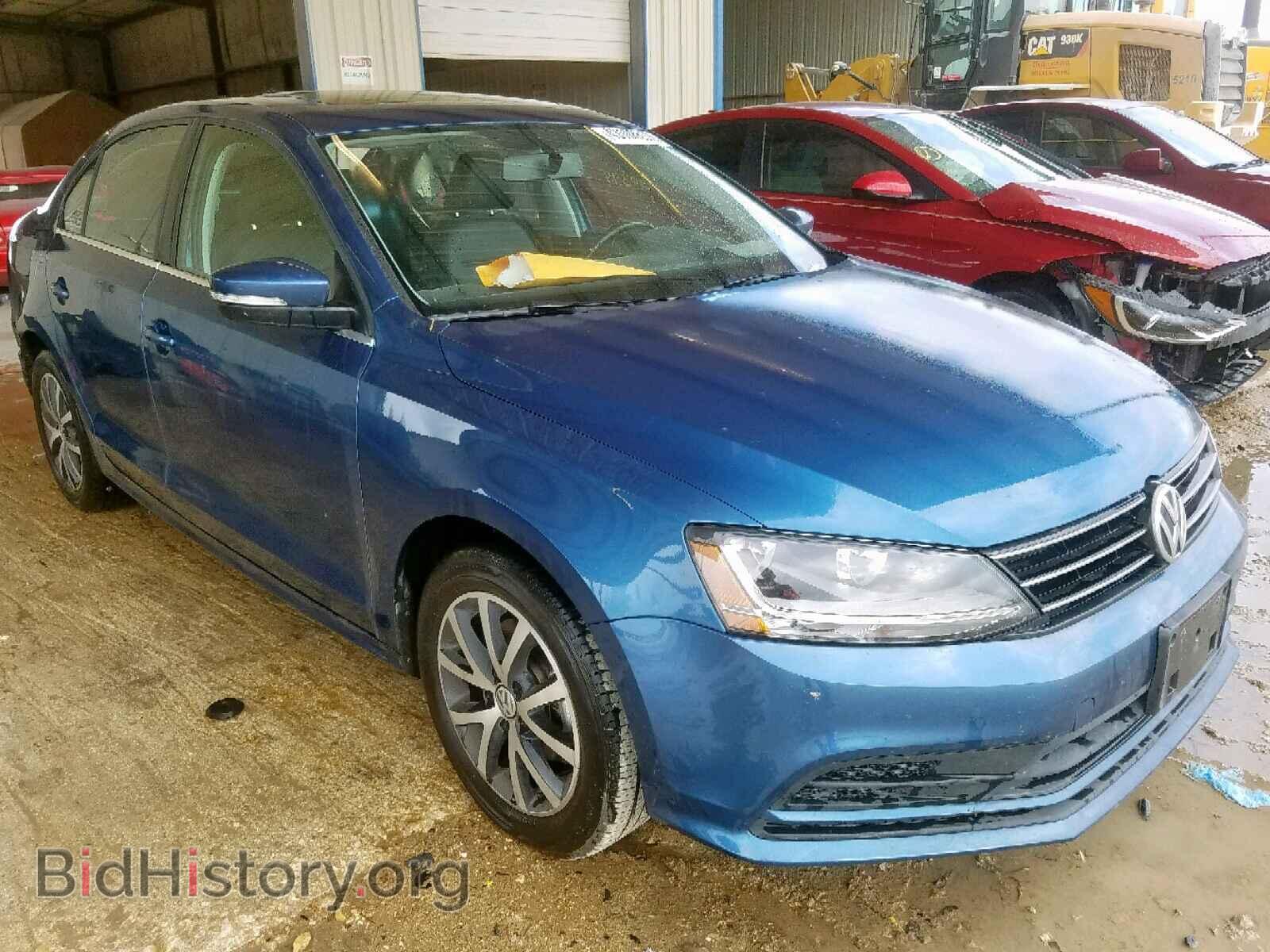 Фотография 3VWDB7AJ0HM375517 - VOLKSWAGEN JETTA 2017