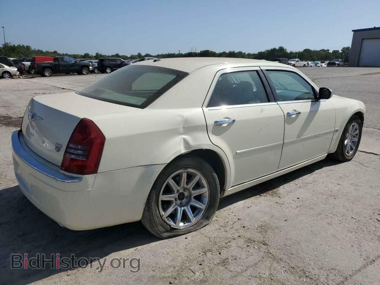 2006 CHRYSLER 300 - VIN: 2C3KA63H96H533340 - Фото 3