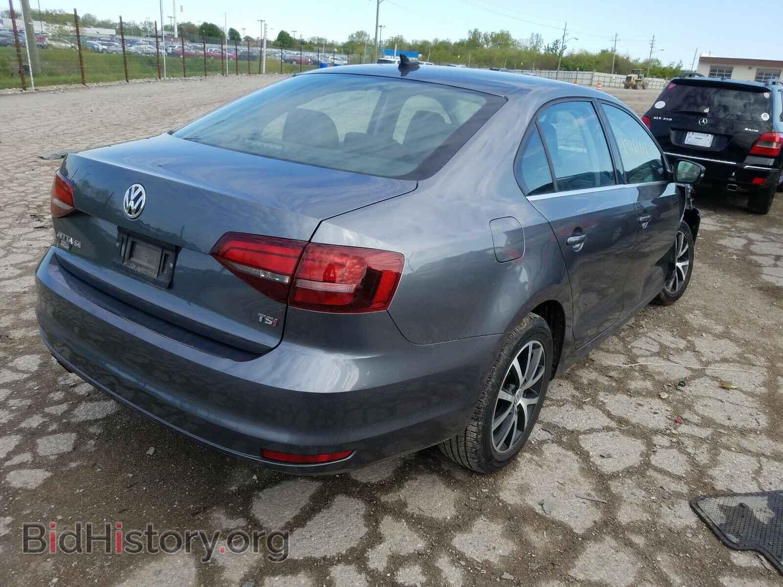 2017 VOLKSWAGEN JETTA - VIN: 3VWDB7AJXHM404389 - Фото 4