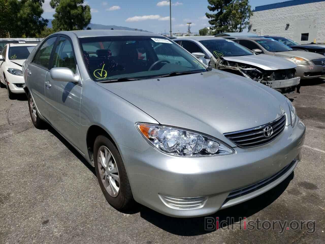 Photo 4T1BF32K46U625828 - TOYOTA CAMRY 2006