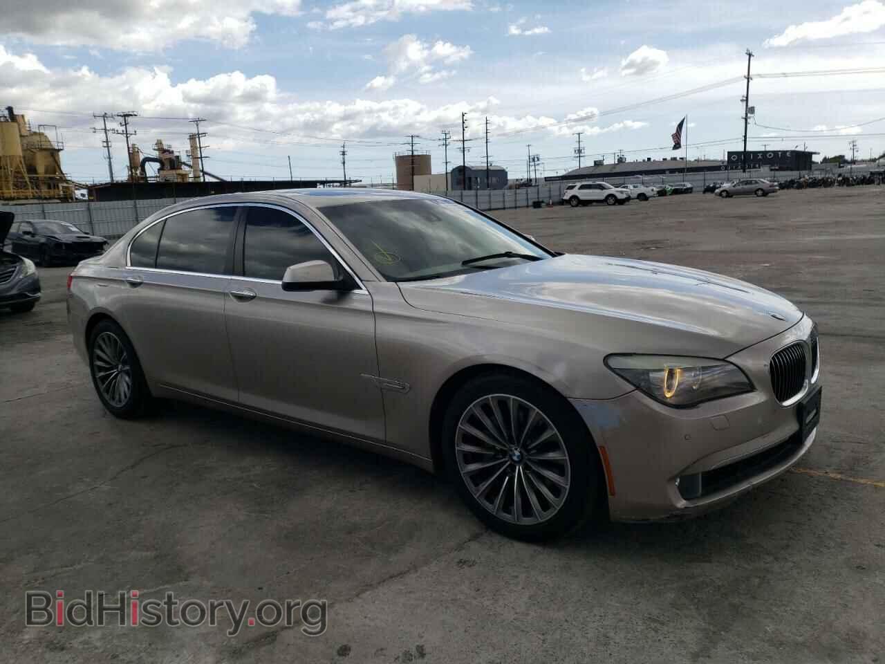 Photo WBAKB4C53BC574060 - BMW 7 SERIES 2011