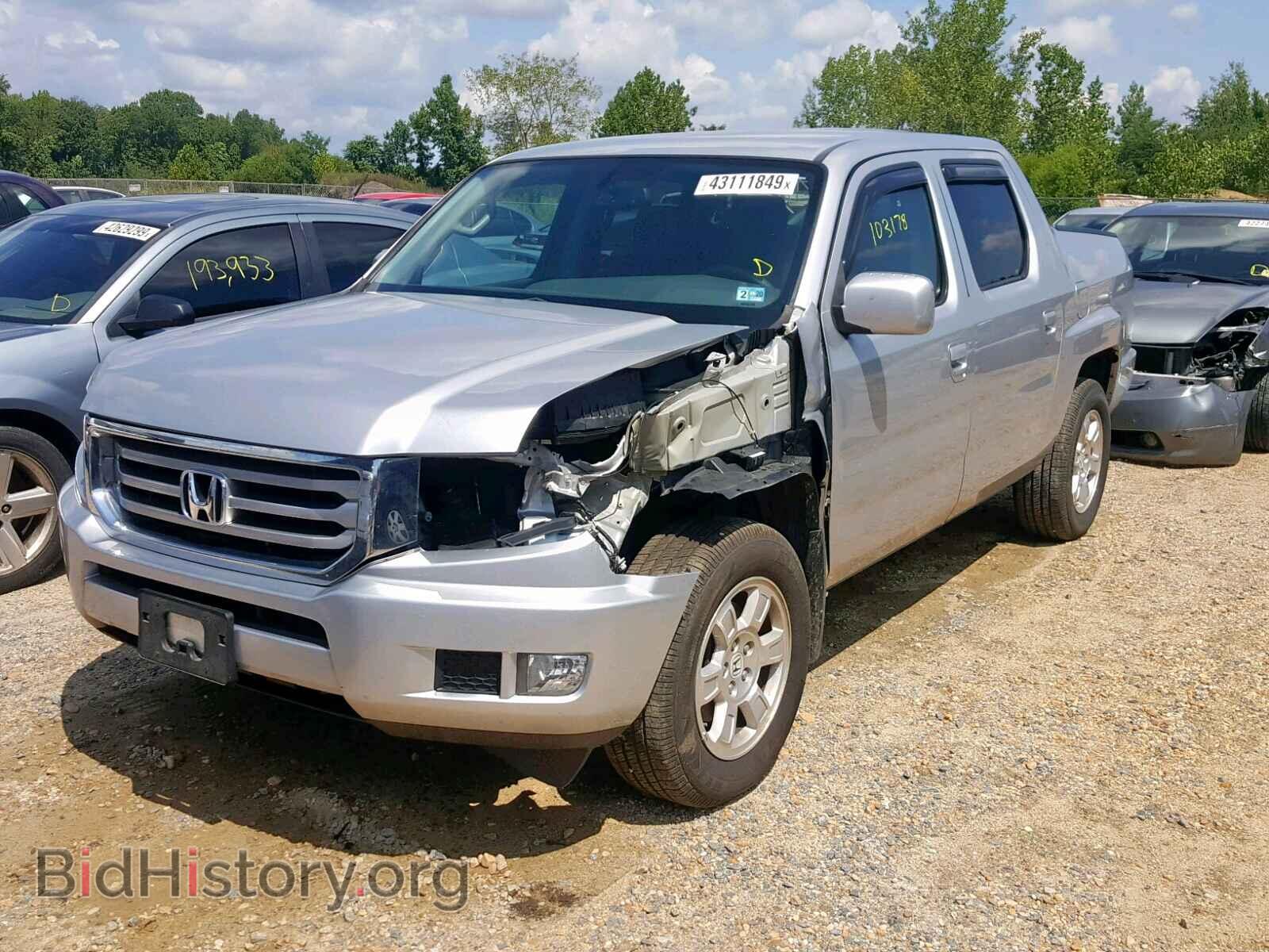 2013 HONDA RIDGELINE - VIN: 5FPYK1F43DB002823 - Фото 2