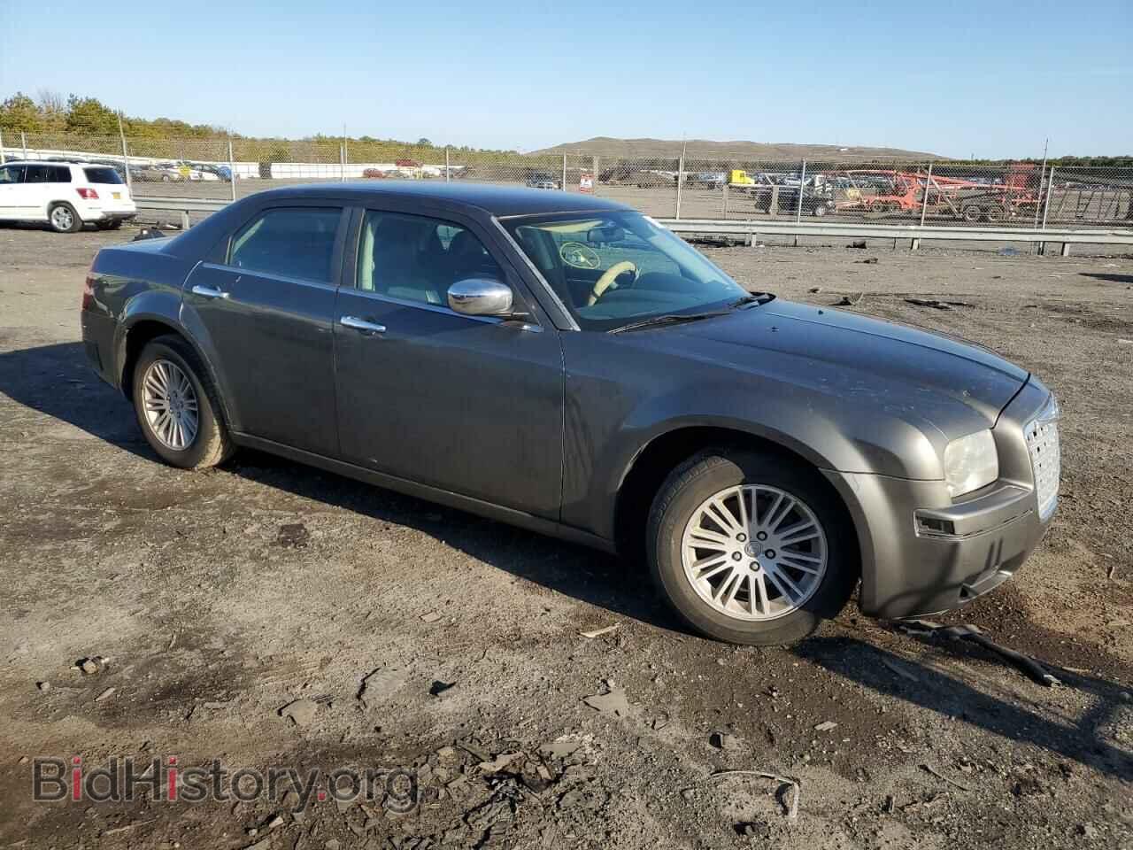 2010 CHRYSLER 300 - VIN: 2C3CA5CV0AH265999 - Фото 4