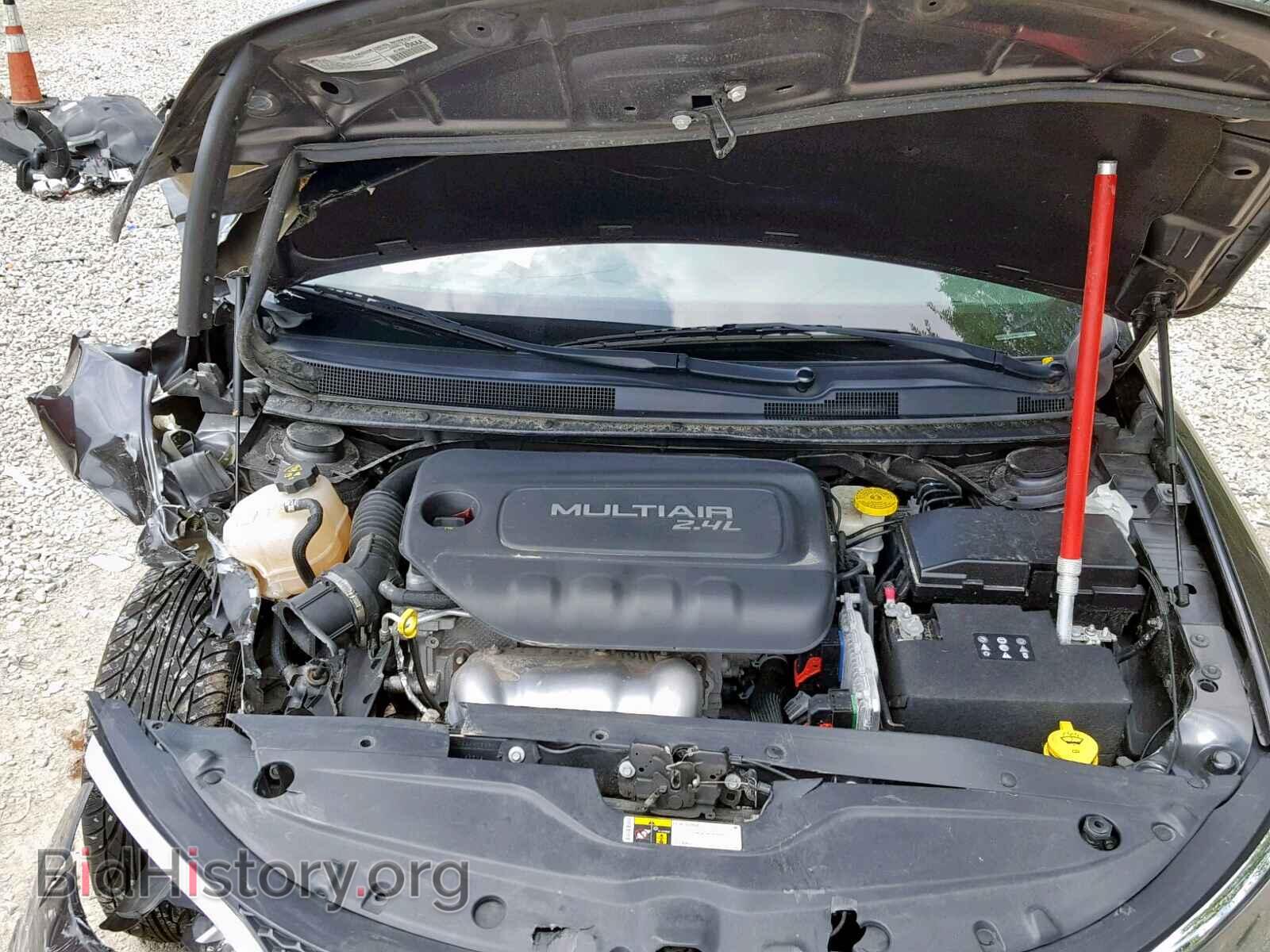 2016 CHRYSLER 200 - VIN: 1C3CCCAB6GN114222 - Фото 7
