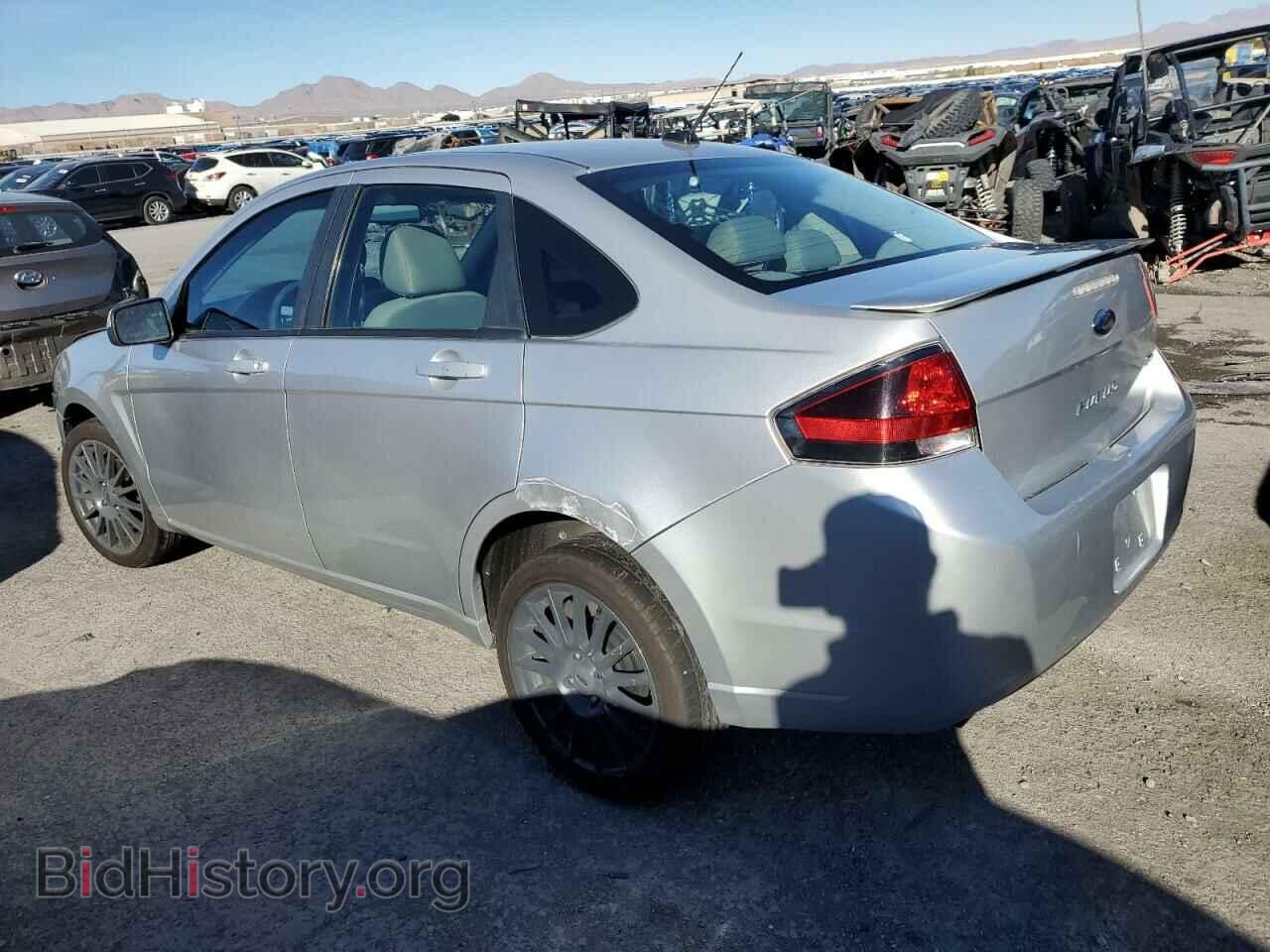 2010 FORD FOCUS - VIN: 1FAHP3GN3AW133843 - Photo 2
