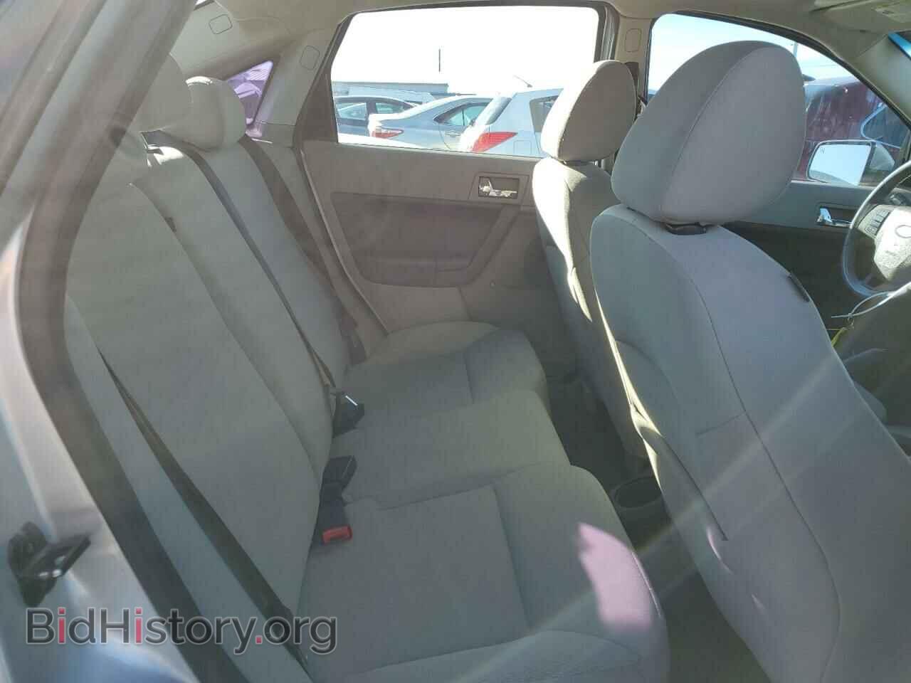 2010 FORD FOCUS - VIN: 1FAHP3GN3AW133843 - Photo 10