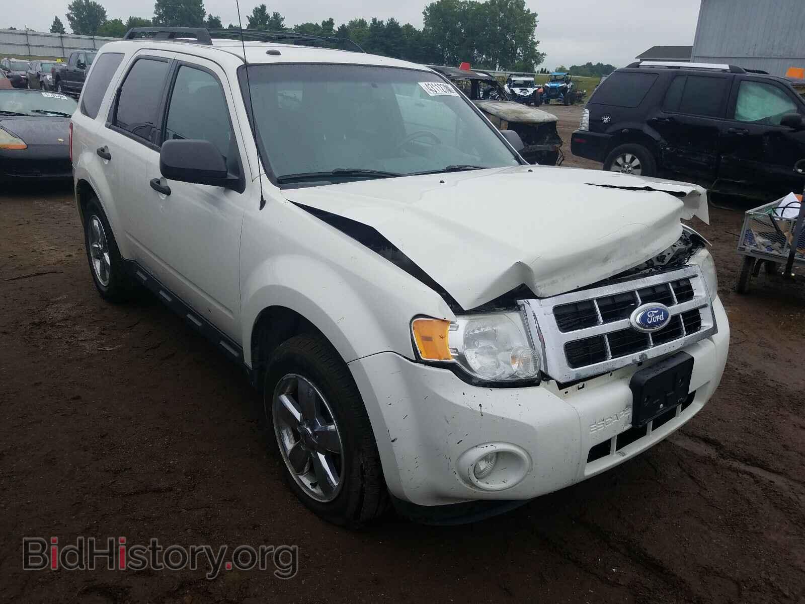 Фотография 1FMCU0D76BKC19993 - FORD ESCAPE 2011
