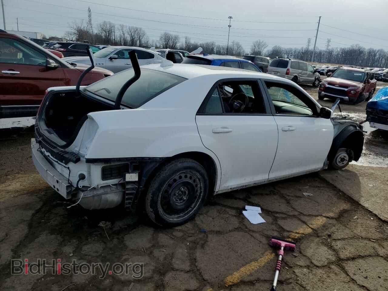 2017 CHRYSLER 300 - VIN: 2C3CCAGG4HH648336 - Фото 3