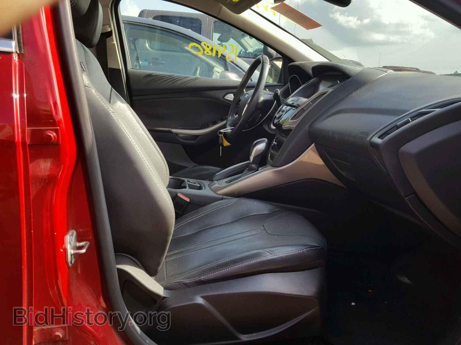 2012 Ford FOCUS (VIN 1FAHP3M26CL327717) — photo 5 of 10