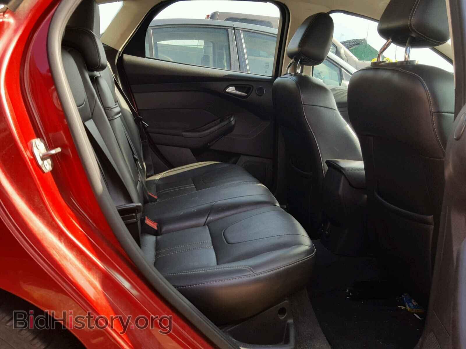 2012 Ford FOCUS (VIN 1FAHP3M26CL327717) — photo 6 of 10