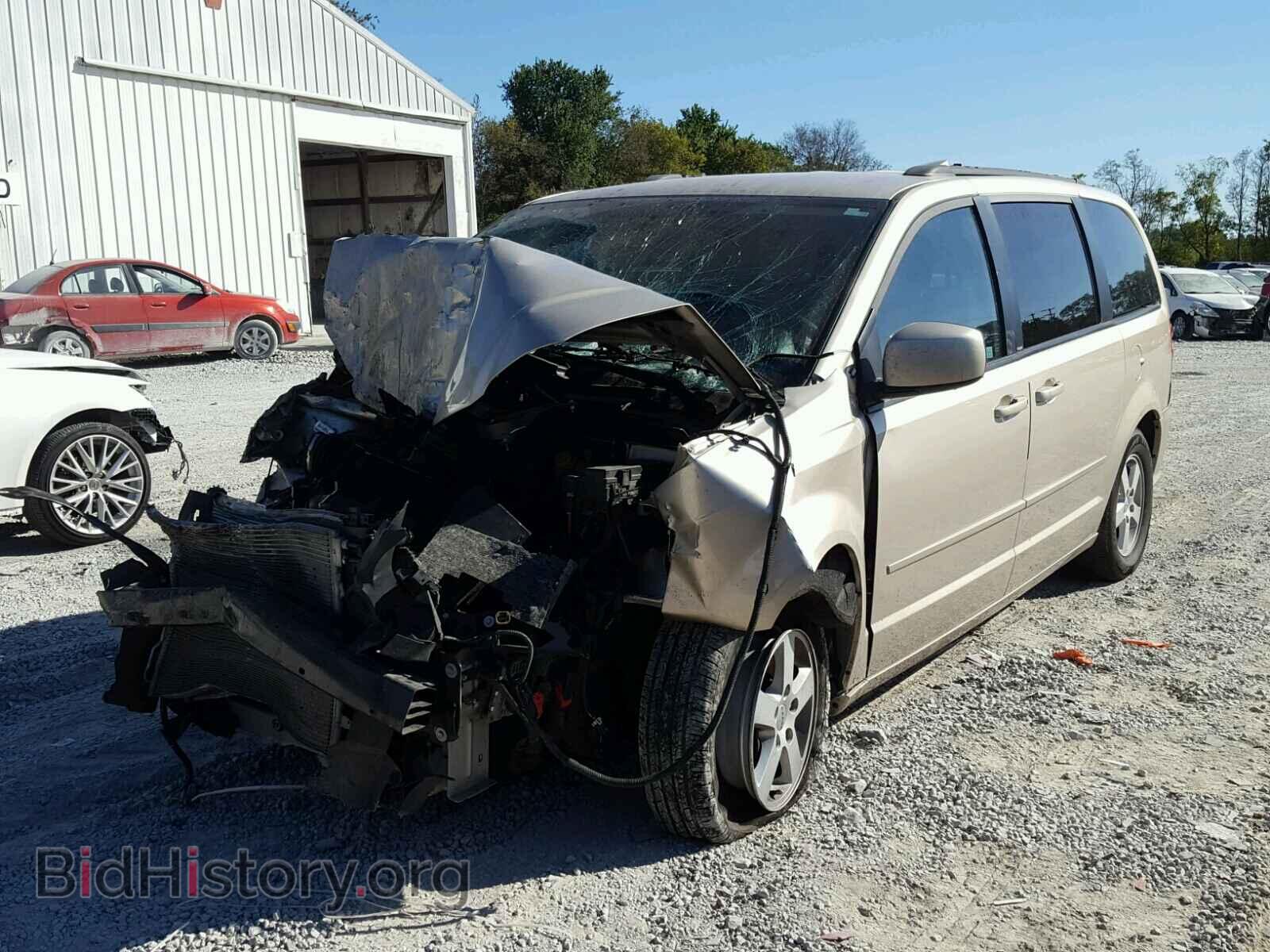 2013 DODGE CARAVAN - VIN: 2C4RDGCGXDR548628 - Фото 2