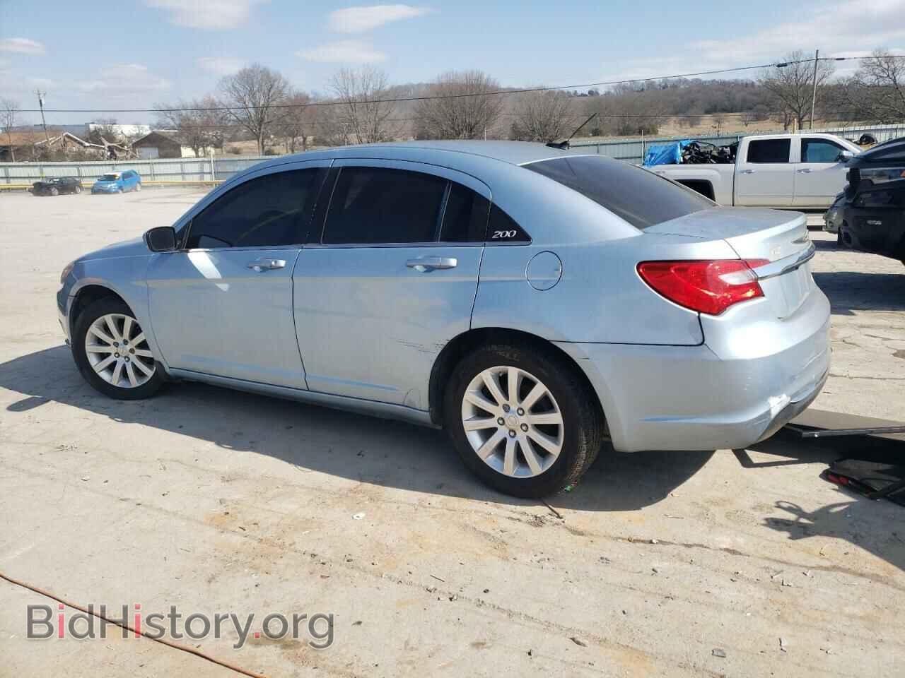 2013 CHRYSLER 200 - VIN: 1C3CCBBB3DN696199 - Фото 2