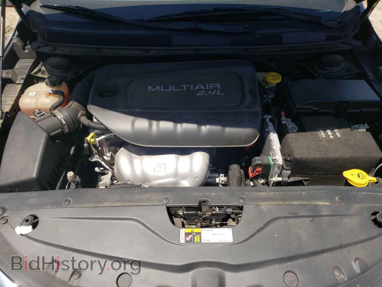 2016 CHRYSLER 200 - VIN: 1C3CCCAB1GN168270 - Фото 7
