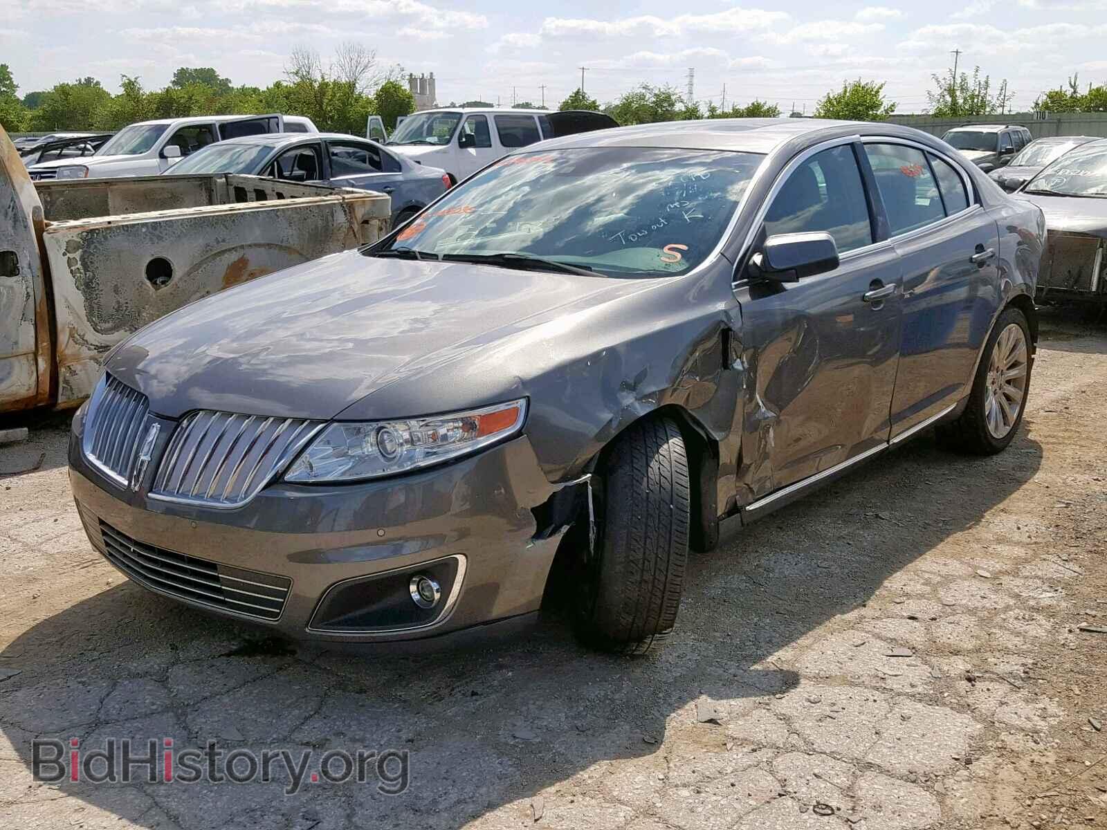 2011 LINCOLN MKS - VIN: 1LNHL9ER1BG600036 - Фото 2