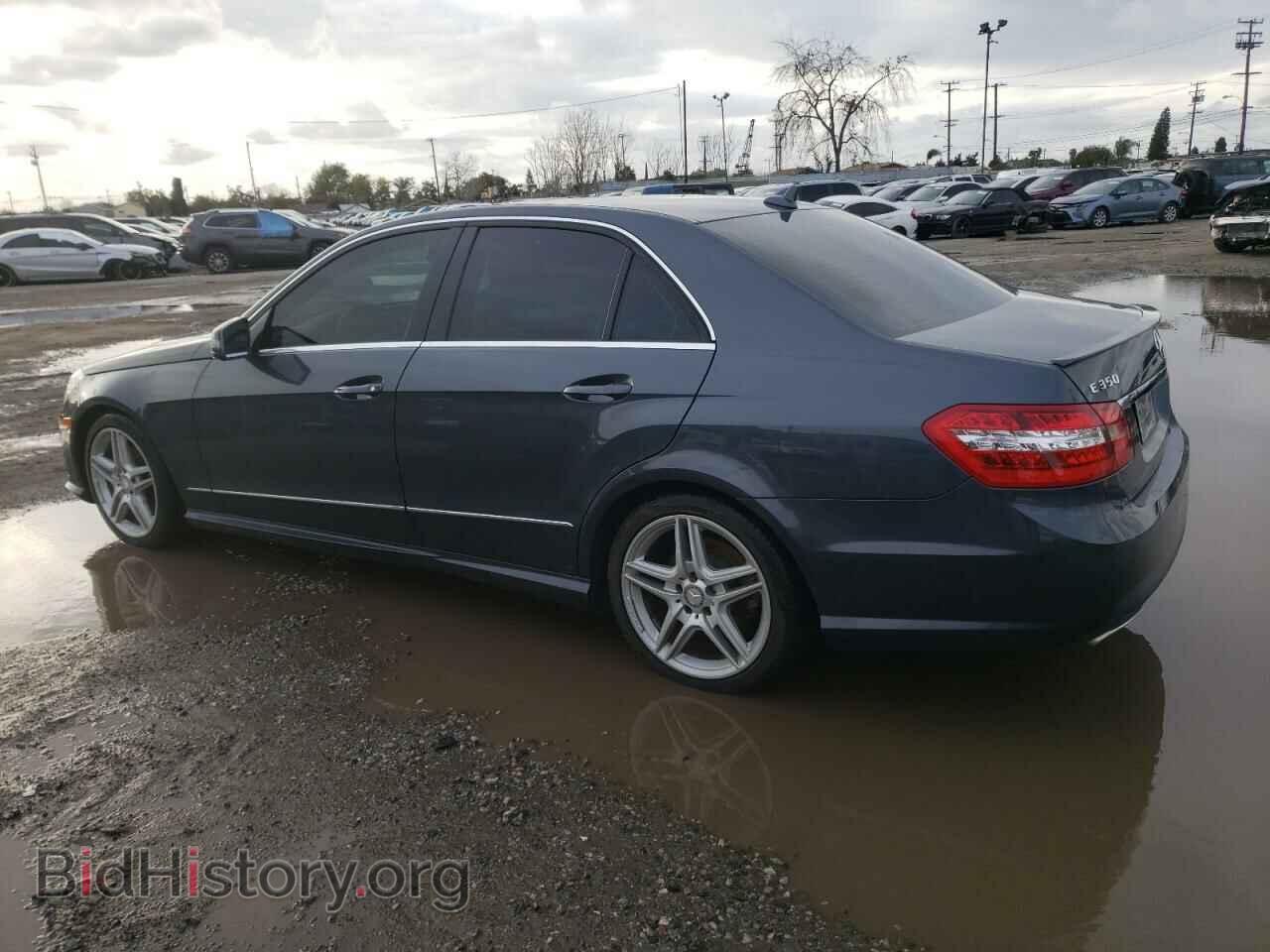2011 MERCEDES-BENZ E-CLASS - VIN: WDDHF5GB4BA515379 - Фото 2