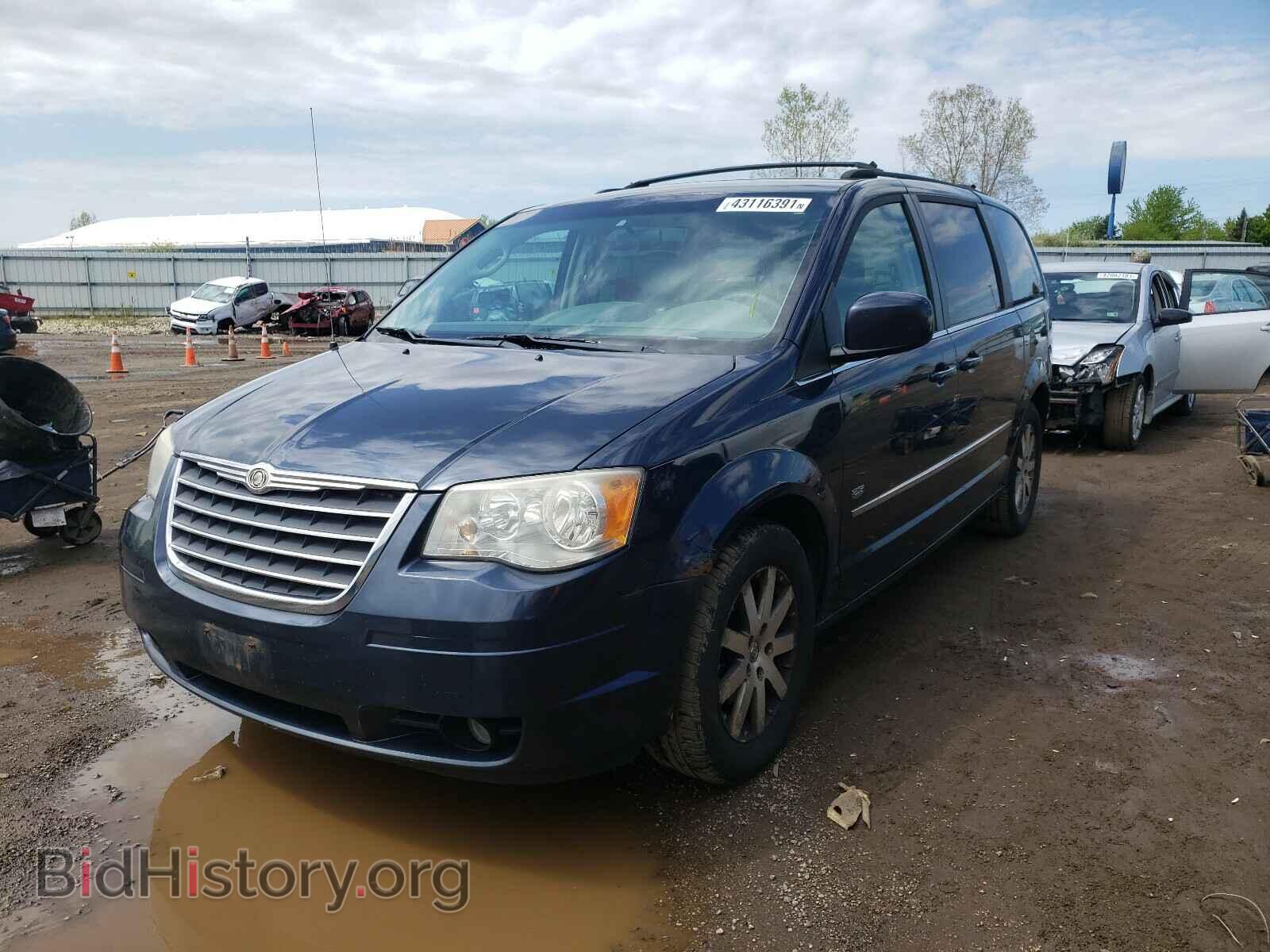 2009 CHRYSLER MINIVAN - VIN: 2A8HR54129R640795 - Фото 2