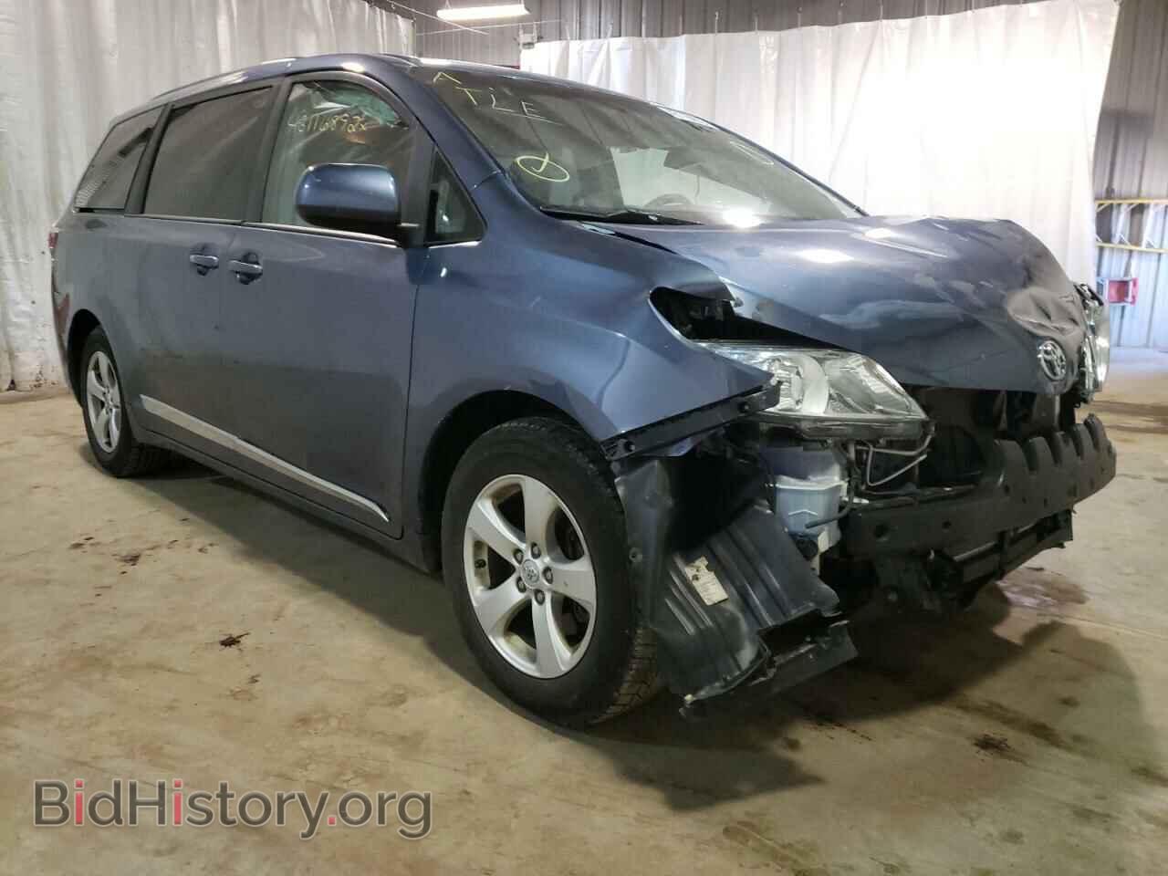Фотография 5TDKK3DC2FS553439 - TOYOTA SIENNA 2015