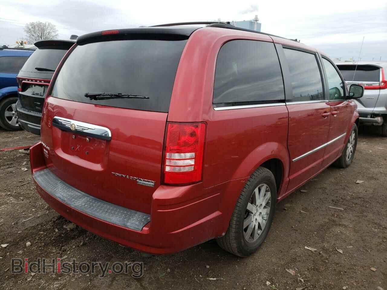 2009 CHRYSLER MINIVAN - VIN: 2A8HR54139R630017 - Фото 4