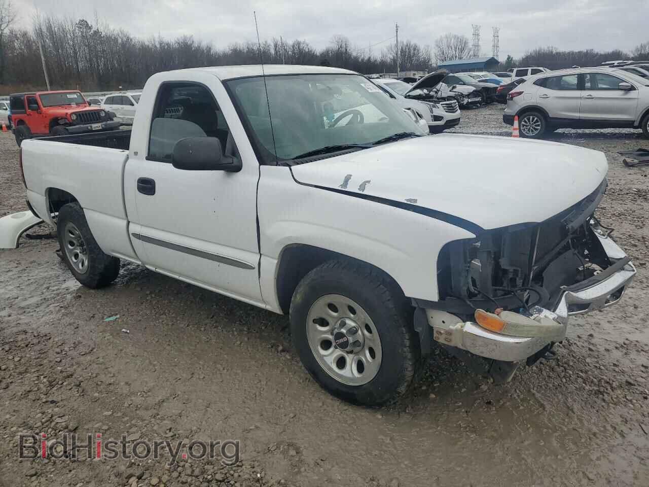 2005 GMC SIERRA - VIN: 1GTEC14V75Z250573 - Фото 4