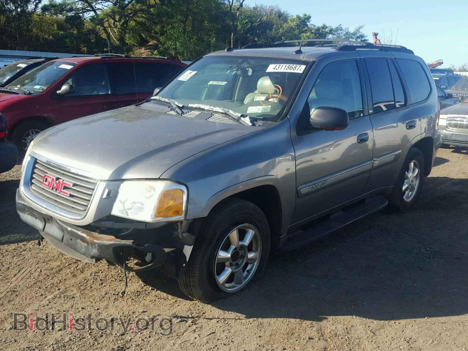 2005 GMC ENVOY - VIN: 1GKDT13S752389263 - Фото 2