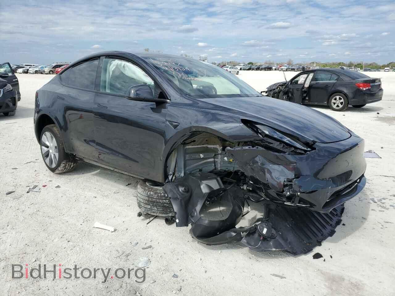 2024 TESLA MODEL Y - VIN: 7SAYGDEE3RF991352 - Photo 4
