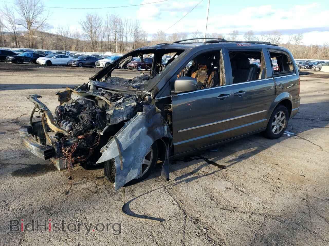 Photo 2A4RR5D11AR217538 - CHRYSLER MINIVAN 2010
