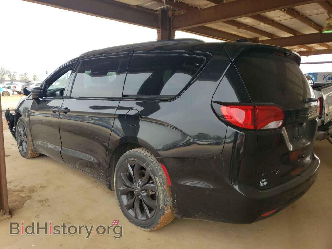 2019 CHRYSLER PACIFICA - VIN: 2C4RC1BG1KR567132 - Фото 2