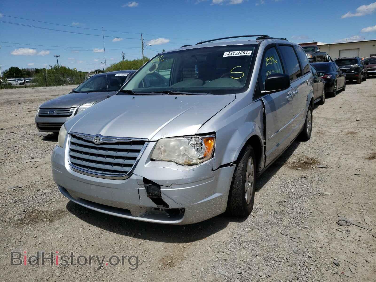 2010 CHRYSLER MINIVAN - VIN: 2A4RR4DE4AR162001 - Фото 2