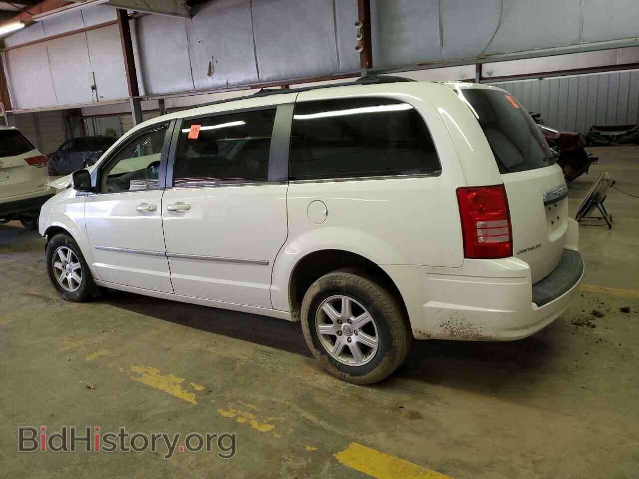2010 CHRYSLER MINIVAN - VIN: 2A4RR5D13AR222000 - Фото 2