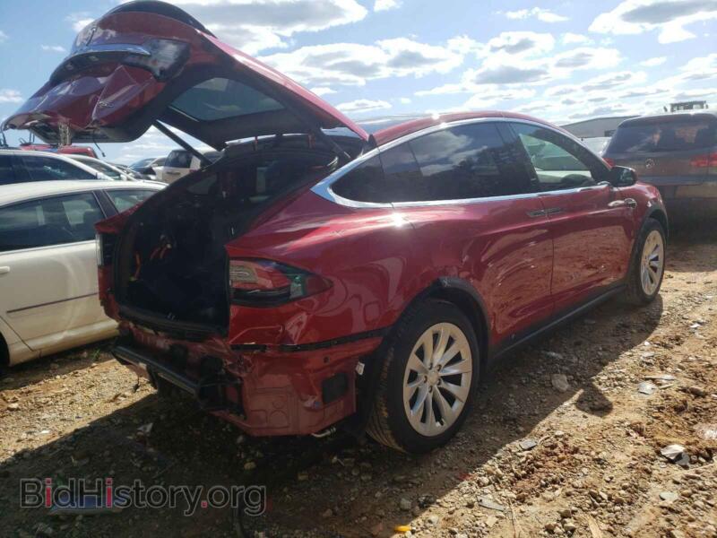 2017 Tesla MODEL X (VIN 5YJXCBE22HF046115) — photo 4 of 10