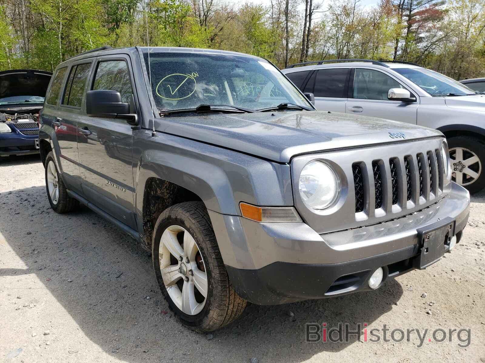 Photo 1J4NF1GB1BD281698 - JEEP PATRIOT 2011