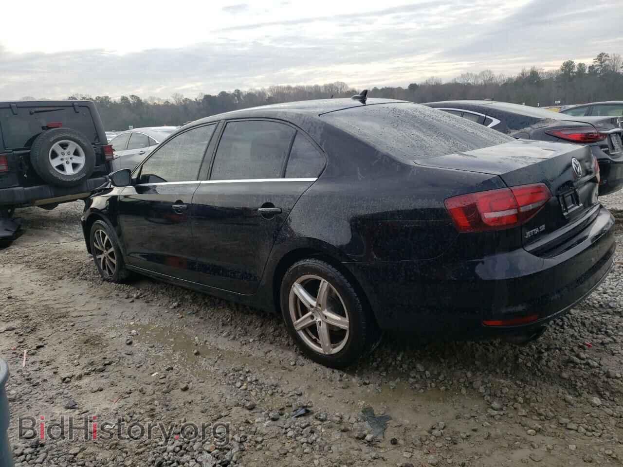 2018 VOLKSWAGEN JETTA - VIN: 3VWDB7AJ2JM257796 - Фото 2