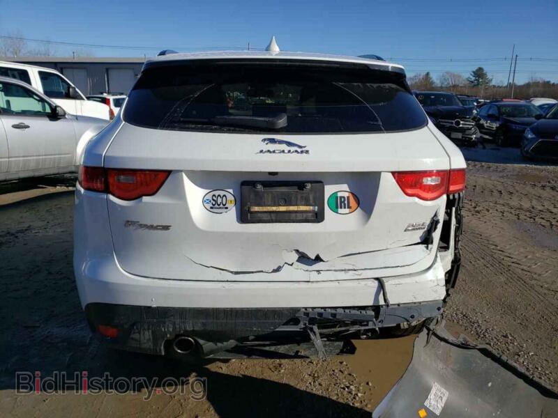 2017 Jaguar F-PACE (VIN SADCJ2BV8HA098817) — фото 6 из 12