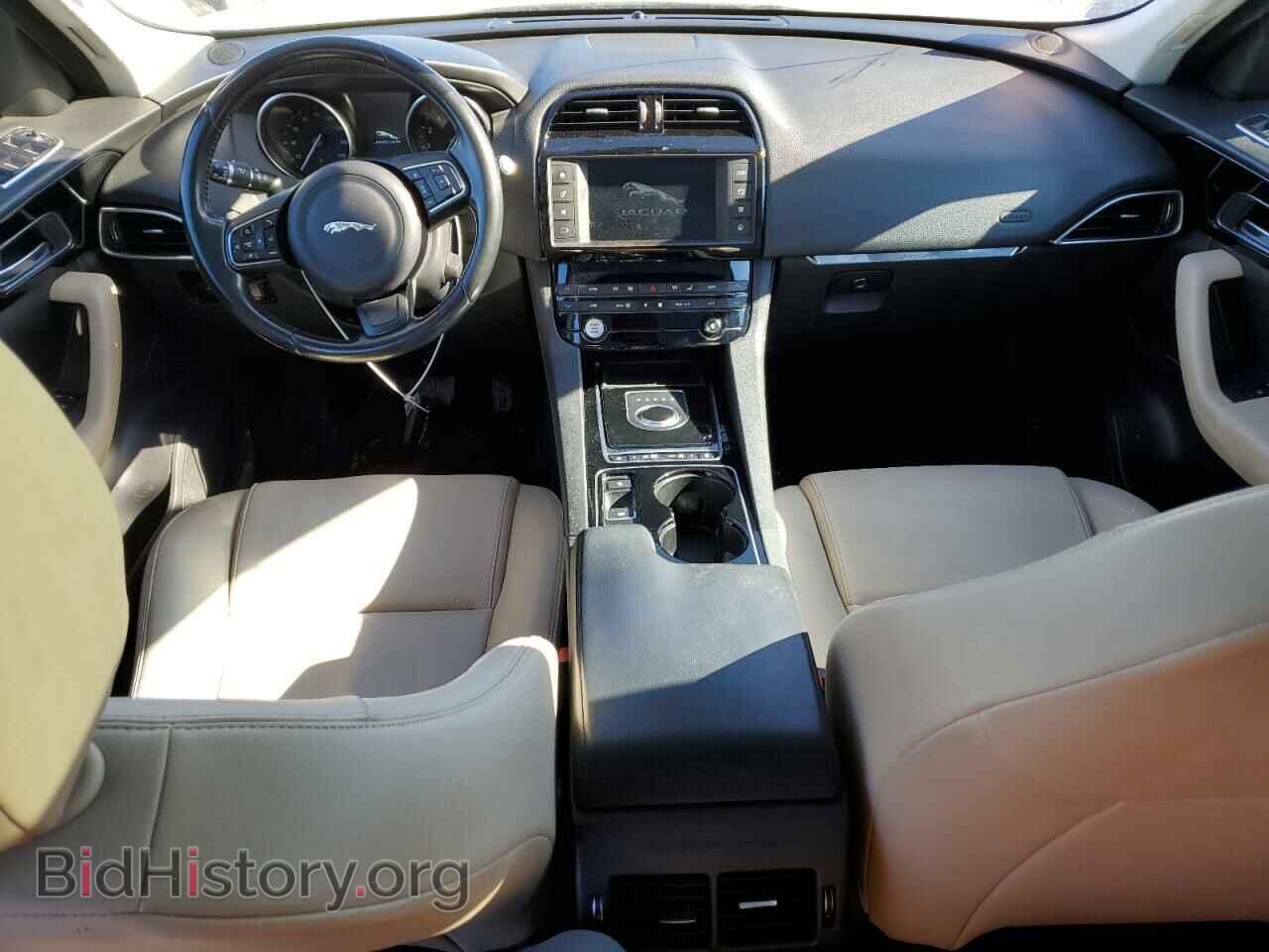2017 JAGUAR F-PACE - VIN: SADCJ2BV8HA098817 - Фото 8