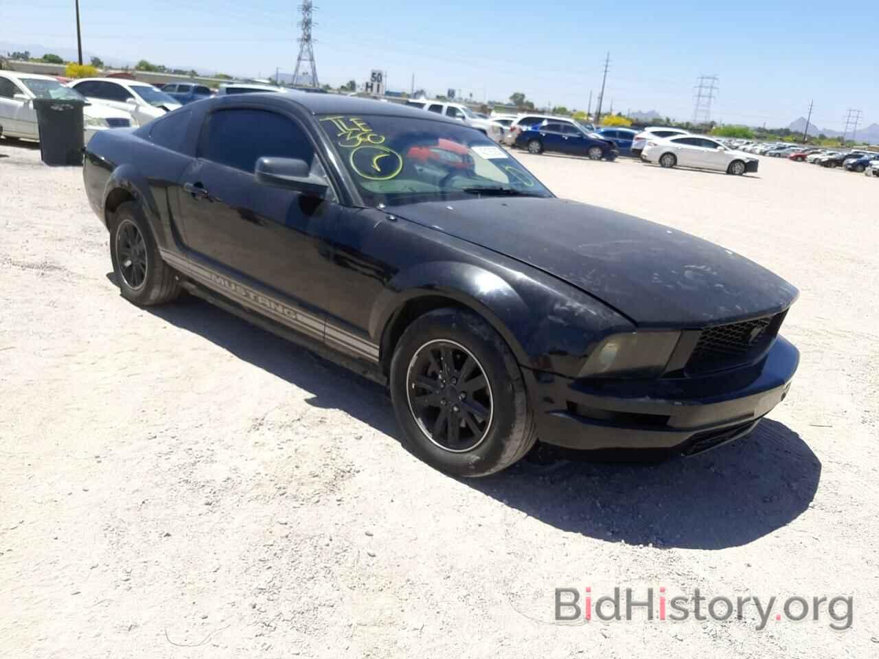 Photo 1ZVFT80N475272704 - FORD MUSTANG 2007