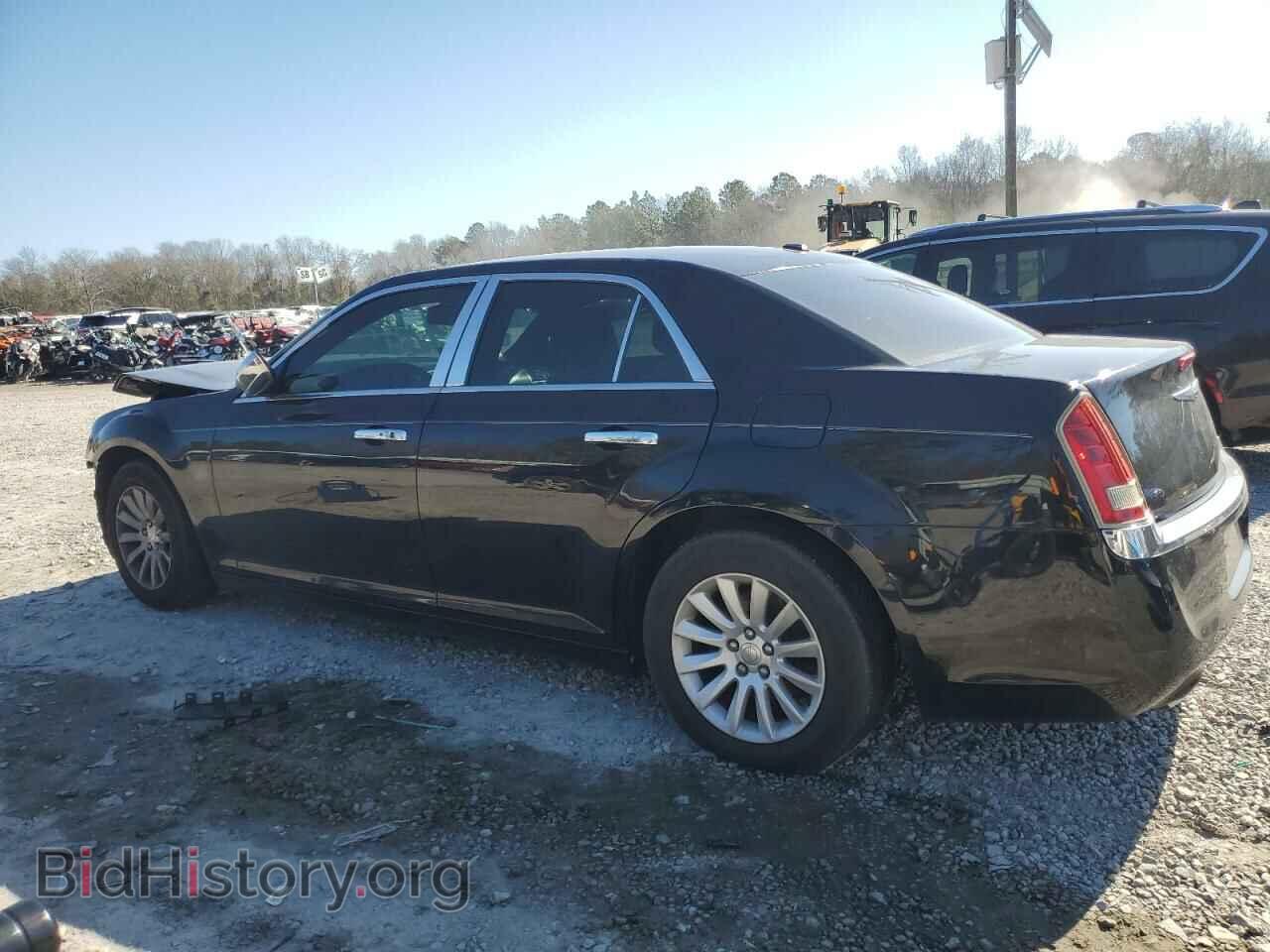 2013 CHRYSLER 300 - VIN: 2C3CCAAG7DH504086 - Фото 2