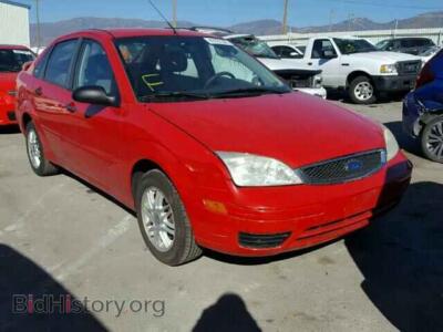 2007 Ford FOCUS, красный — VIN 1FAFP34N27W254934, Copart