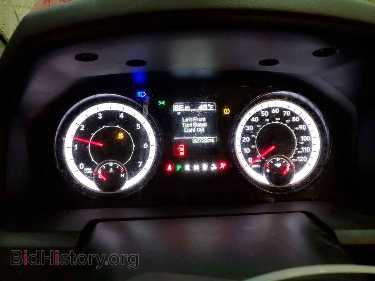 2018 RAM 1500 - VIN: 1C6RR7FG7JS273833 - Фото 9