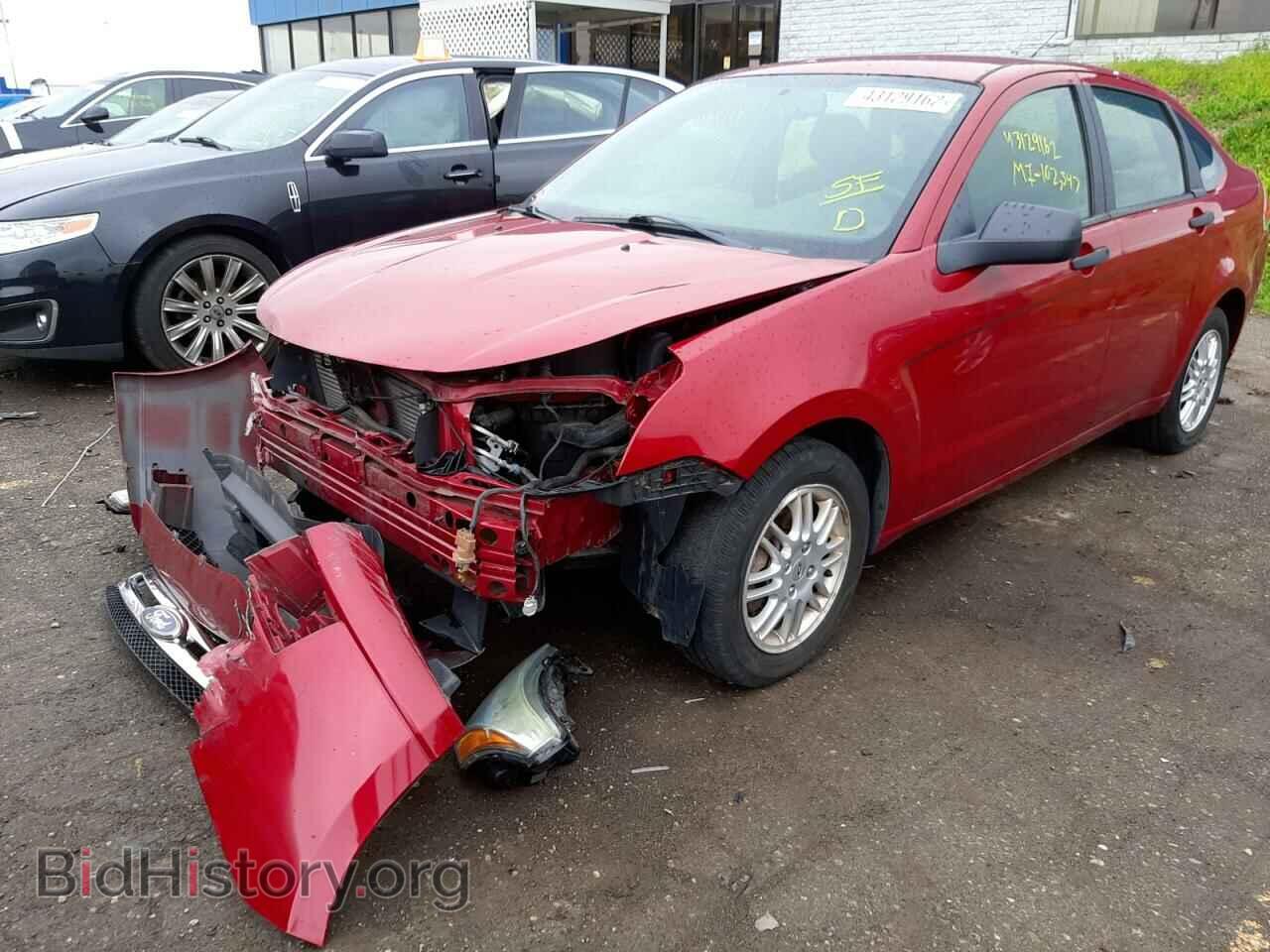 2011 FORD FOCUS - VIN: 1FAHP3FN0BW163062 - Фото 2